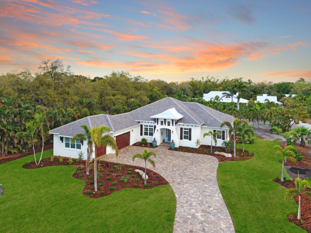 award-winning custom builders Bradenton